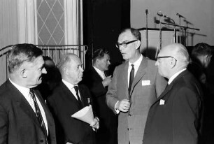 13. Tagung 1963 Medizin; Eröffnung Lindau 1.7.63: Hugo Th. Theorell, R. Mecke, Oberbürgermeister Haas, Graf Lennart Bernadotte, Cornelius J. F. Heymans