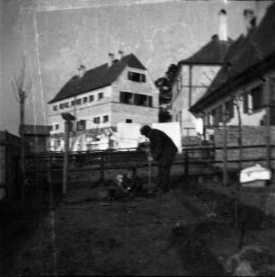 Dresden-Hellerau, Rudolf Stich mit Sohn Hans kurz nach dem Umzug in das Haus Kurzer Weg 1