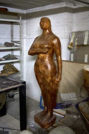 Große stehende Frau (Stehende Frau)
