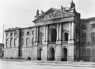 Dresden. Japanisches Palais, Hauptfassade zum Palaisplatz