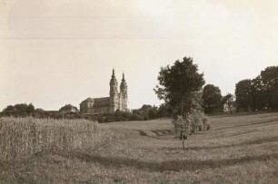 Pfarr- und Wallfahrtskirche Mariä Himmelfahrt : Gesamtansicht von Norden
