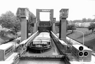 Neues Schiffshebewerk Henrichenburg/Dortmund-Ems-Kanal