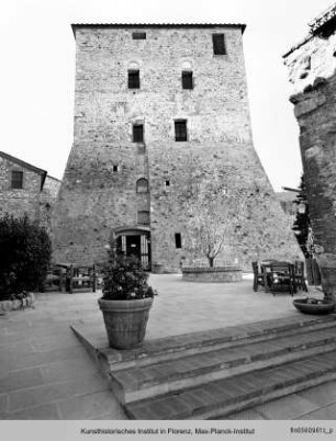Wohnturm, Sovicille