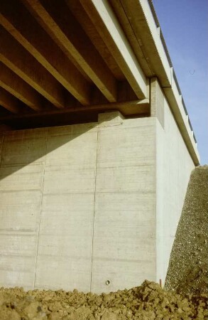 Autobahnkreuzungs-bauwerk, Gambach