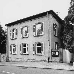 Evangelisches Pfarrhaus; Idstein, Niederemser Straße 21, Niederemser Straße