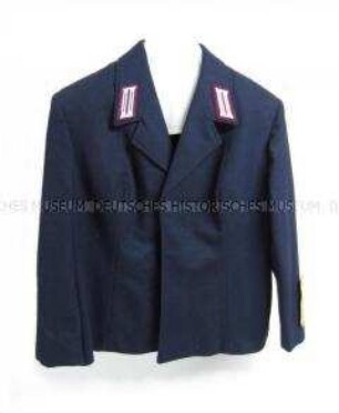 Uniformjacke für weibliche Angehörige der Feuerwehr
