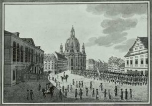Dresden. Neumarkt mit Truppenschau