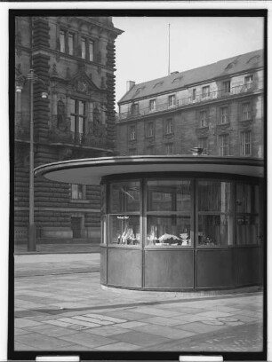 Verkehrspavillon Rathausmarkt (Hamburg-Altstadt): Teilansicht : SchumacherWV Nr. 345