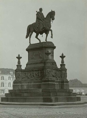 Reiterstandbild König Johanns von Sachsen
