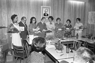 Ehrung von Gründungsmitgliedern sowie Mitarbeiterinnen und Mitarbeitern des Altenclubs Fidelitas anlässlich seines zehnjährigen Bestehens