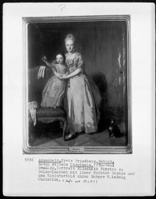 Portrait Elisabeth Fürstin zu Solms-Laubach mit ihrer Tochter Sophie
