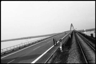 Fehmarnsund: Fehmarnsundbrücke, aus dem Fenster des Aussichtswagen