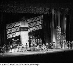 Dresden. Robotron-Betriebsfestspiele. "Leninprogramm" des VEB Robotron Elektronik Dresden