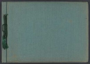 Fotoalbum aus dem Nachlaß von Elfride Trötschel : Fotoalbum aus dem Nachlaß von Elfride Trötschel. Leineneinband mit Kordelbindung; 23 x 32 x 2,5 cm (um 1955). Dresden: SLUB/DF 2019.D.190