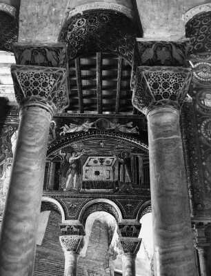 Ravenna. San Vitale (525-547). Presbyterium