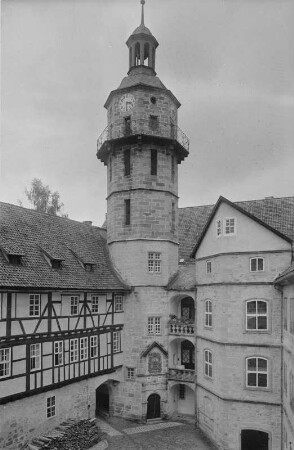 Schloss Bertholdsburg : Schleusingen. Schloss Bertholdsburg. Innenhof. Südost-Ecke mit Treppenturm und Loggia