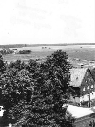 Bernsdorf-Großgrabe. Holländermühle und Gehöft, Ansicht vom Kirchturm