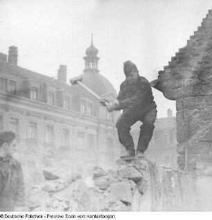 DSF (Deutsch-Sowjetische Freundschaft); Treffpunkt Leningrad; Kindergarten Bürgerstraße