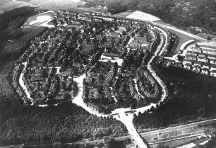 Essen, Siedlung Margarethenhöhe (Gartenstadt), 1906 gestiftet von Margarethe Krupp: Gesamtansicht, Luftbildaufnahme; Metzendorf, Georg