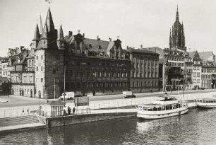 Frankfurt am Main, Mainkai : Frankfurt am Main. Rententurm und Saalhof (Historisches Museum). Ansicht mit Mainkai von Süden