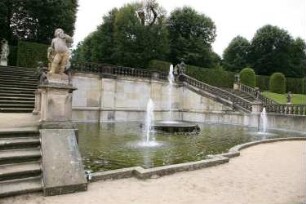 Treppenanlage "Stille Musik" : Treppenanlage "Stille Musik" (um 1730; M. D. Pöppelmann). Heidenau-Großsedlitz, Barockgarten