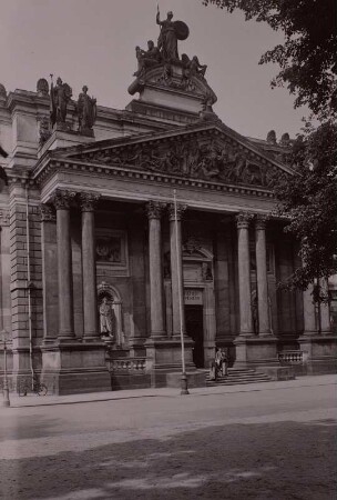 Dresden, Brühlsche Terrasse, Ausstellungsgebäude des Sächsischen Kunstvereins, Portikus