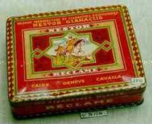 Blechdose für 100 Stück Zigaretten "NESTOR GIANACLIS RECLAME" (Abbildung: orientalischer Reiter bekommt von einer Frau eine Schachtel Zigaretten? gereicht)