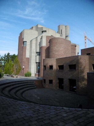 Köln: Kirche Christi Auferstehung in Melaten