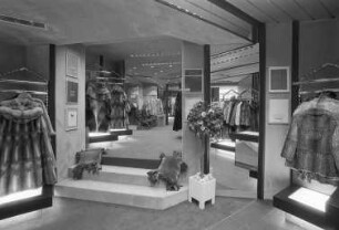 Neueröffnung des Geschäfts "Pelzhaus Braun" in der Kaiserstraße 38 nach Umbau und Umgestaltung der Ladenräume