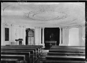 Sankt Blasien Benediktinerkloster - Kolleg Westflügel Obergeschoss ehemaliger Speise- und Musiksaal heute Hauskapelle - Innenansicht