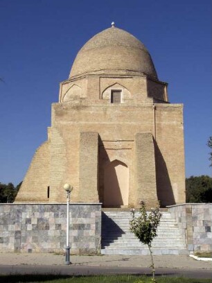 Mausoleum Ruchabad
