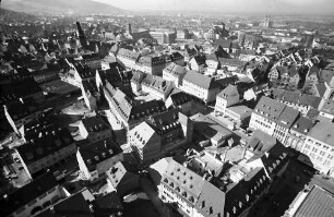 Freiburg: Blick vom Münster zur Kaiser-Joseph-Straße