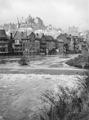 Marburg/Lahn, Stadtansicht mit Lahn und Schloss