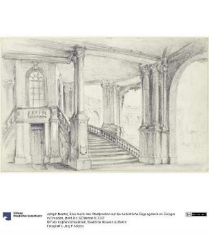 Blick durch den Stadtpavillon auf die südöstliche Bogengalerie im Zwinger in Dresden