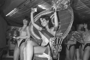 Wahl der 20jährigen Zahnarzthelferin Petra Weick zur "Miss Karlsruhe 1985"