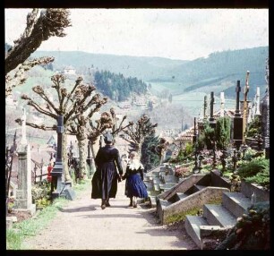 Auf dem Friedhof in Peterstal