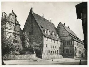 Heilig-Kreuz-Kirche, Hildesheim: Straßenfront