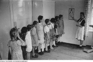 Reihenuntersuchung, Juni 1950