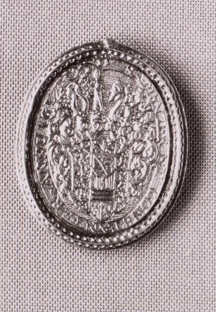 Medaille mit Bildnis Johann Ernsts von Sachsen, revers: Wappenschild