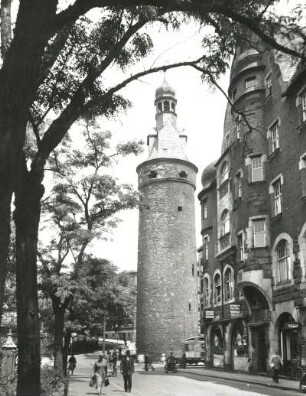 Halle (Saale). Leipziger Turm (1451/1500). Ansicht von Südwesten