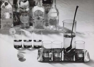 Cocktailservice von Erich Jachmann und Tablett von Günter Kupetz