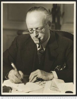 Porträtaufnahme Hugh Walpole