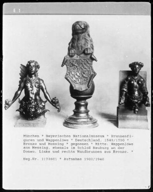 Brunnenfigur und Wappenlöwe