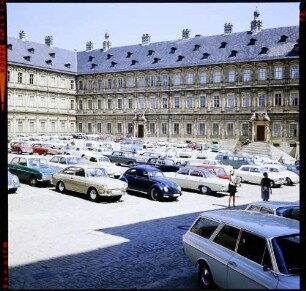 Bamberg: Parkplatz im Hof der Residenz