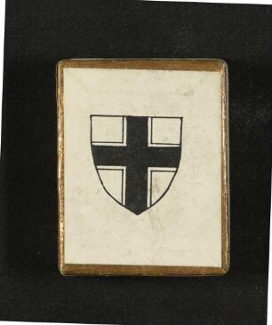 Schachtel mit Manschettenknopf