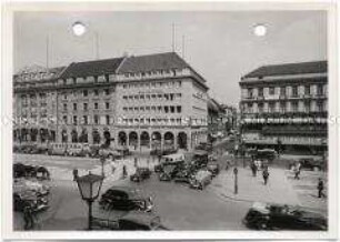 Berlin, Unter den Linden, Ecke Friedrichstraße