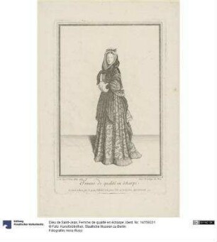Femme de qualité en écharpe