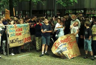 Freiburg im Breisgau: Schüler-Demo