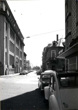 Privatgebäude, Straßen und Plätze in Karlsruhe. Steinstraße/Kreuzung Adlerstraße
