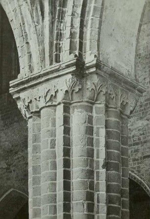 Kloster Chorin, Kapitell des fünften südlichen Langhauspfeilers